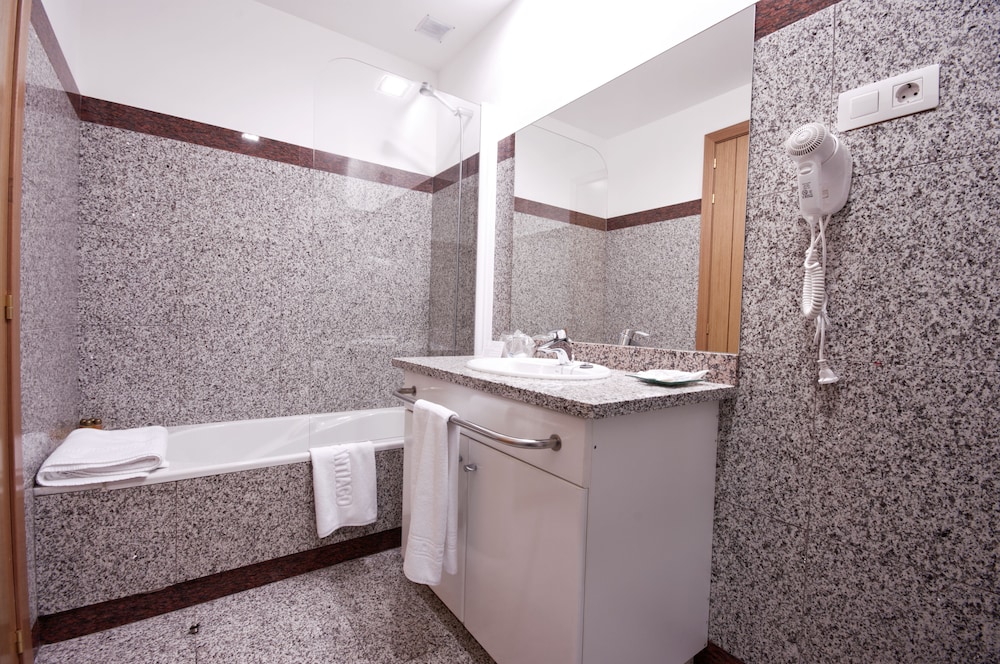 Superior Double Room - Photo 10