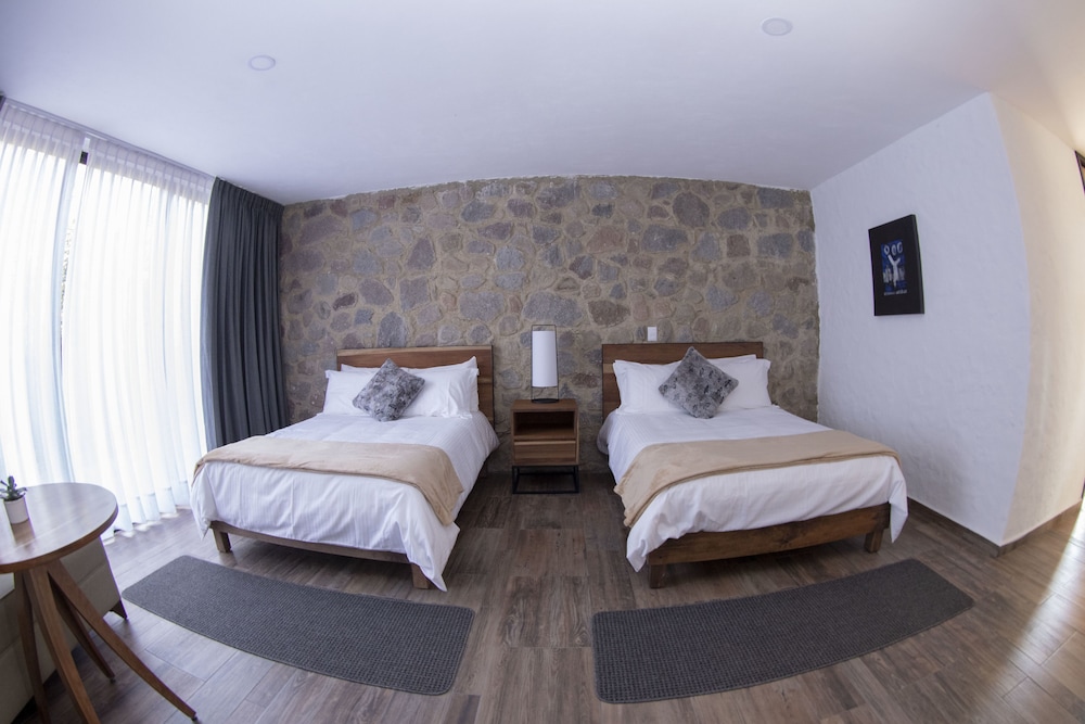 Standard Quadruple Room, Garden View photo 3