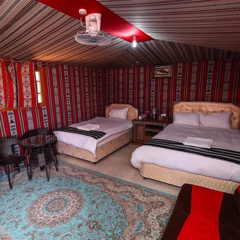 Royal Tent photo 1