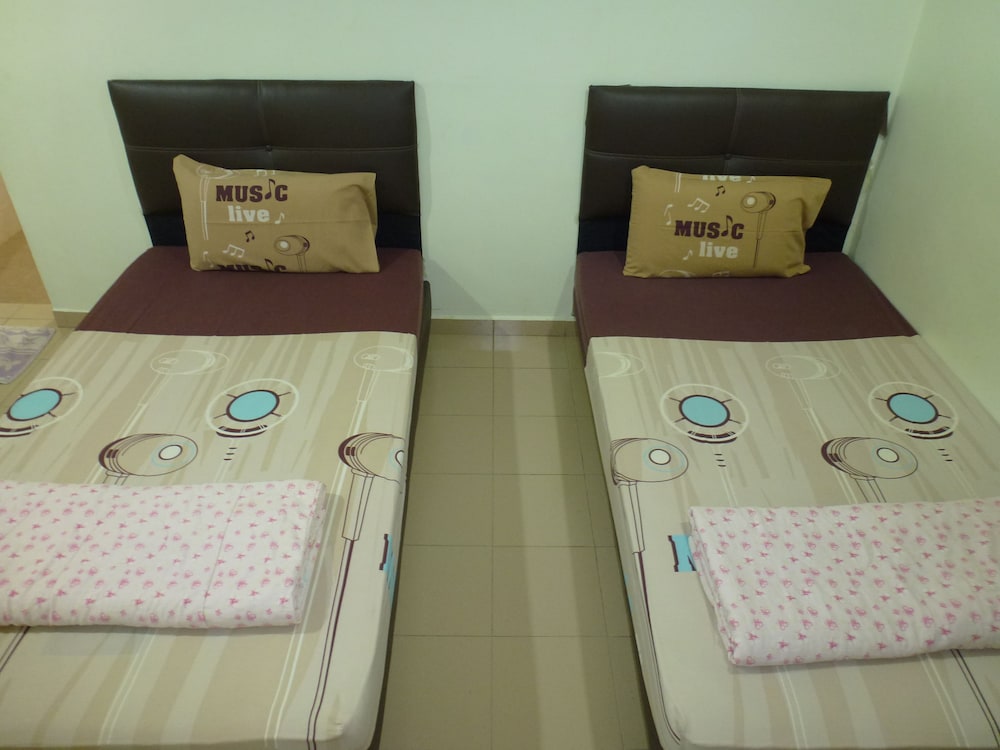 Standard Twin Room, 2 Twin Beds photo 3