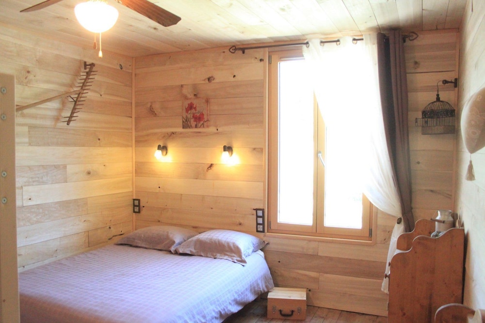 Comfort Double Room, 1 Double Bed, Private Bathroom, Garden View (Hirondelles) photo 1