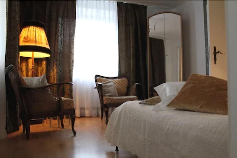 Apartment, 2 Bedrooms, Terrace photo 3