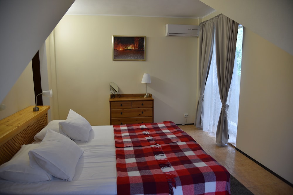 Family Quadruple Room photo 3