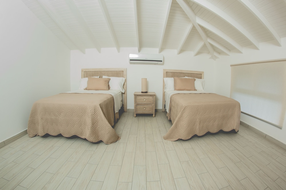 Family Loft, 3 Bedrooms, Partial Ocean View