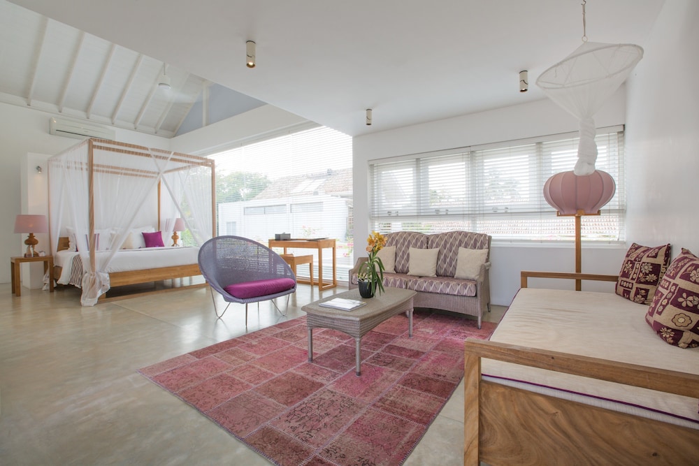 Superior Deluxe Suite photo 3