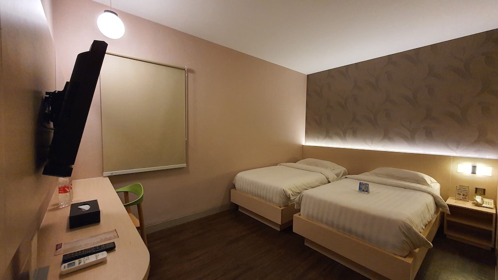 Superior Room, No Windows photo 2
