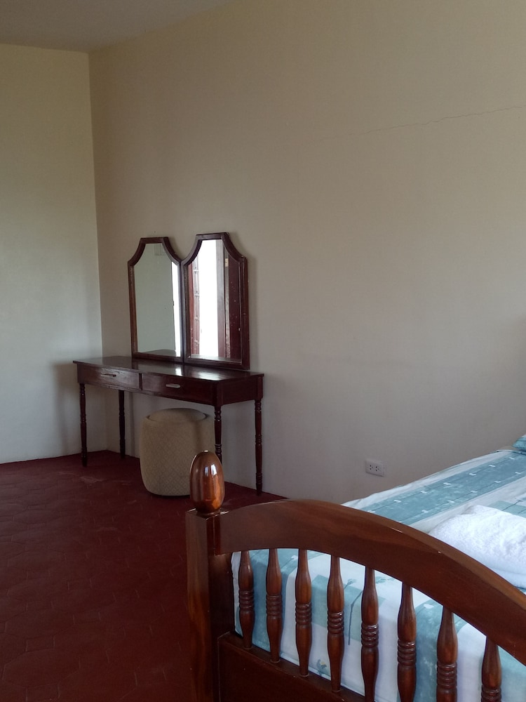 Deluxe King Room photo 2