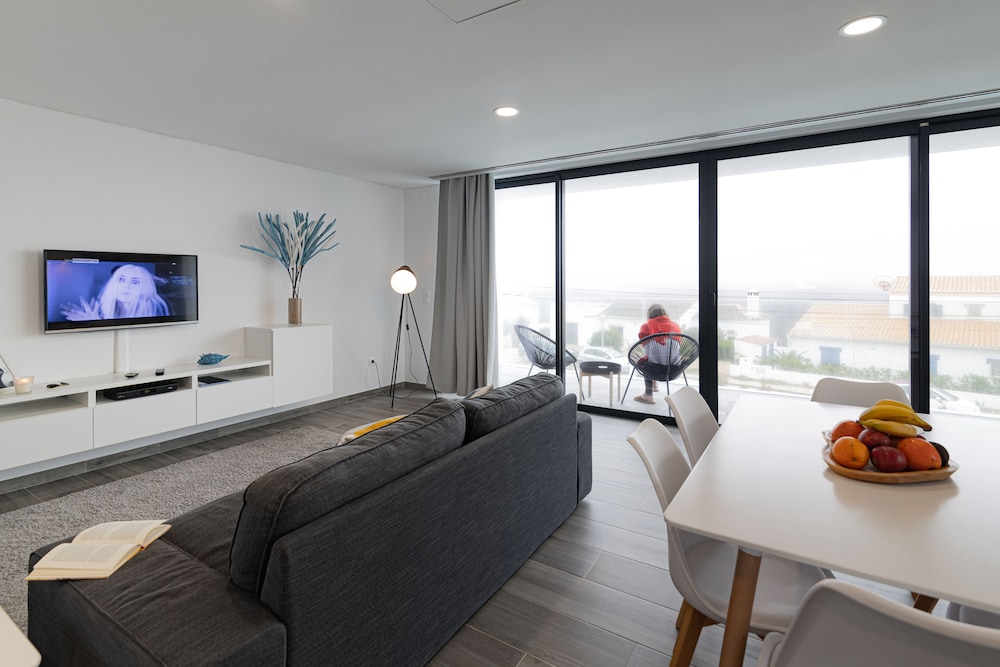 House, 2 Bedrooms (1st Floor) photo 3