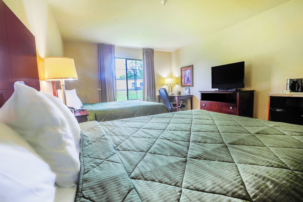 Room, 2 Queen Beds, Accessible photo 3