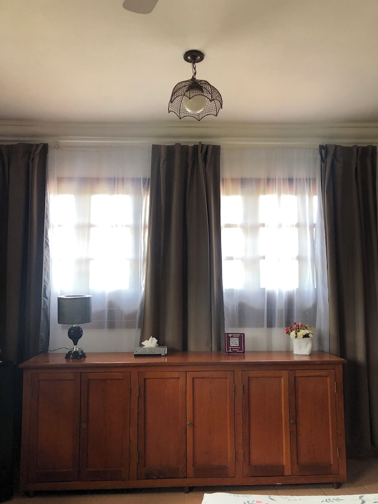 Chambre Économique (Miradores)