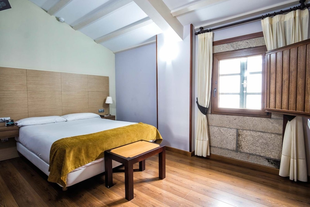 Standard Double Room Single Use photo 3