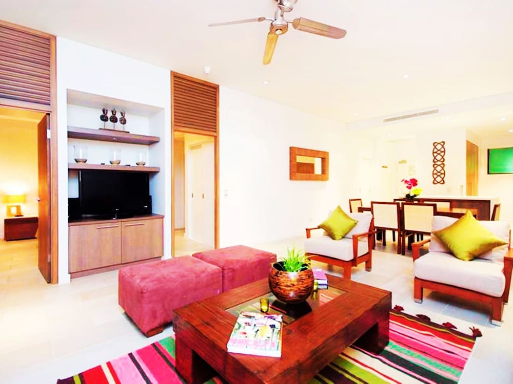 2 Bedroom Resort Apartment with Courtyard photo 1
