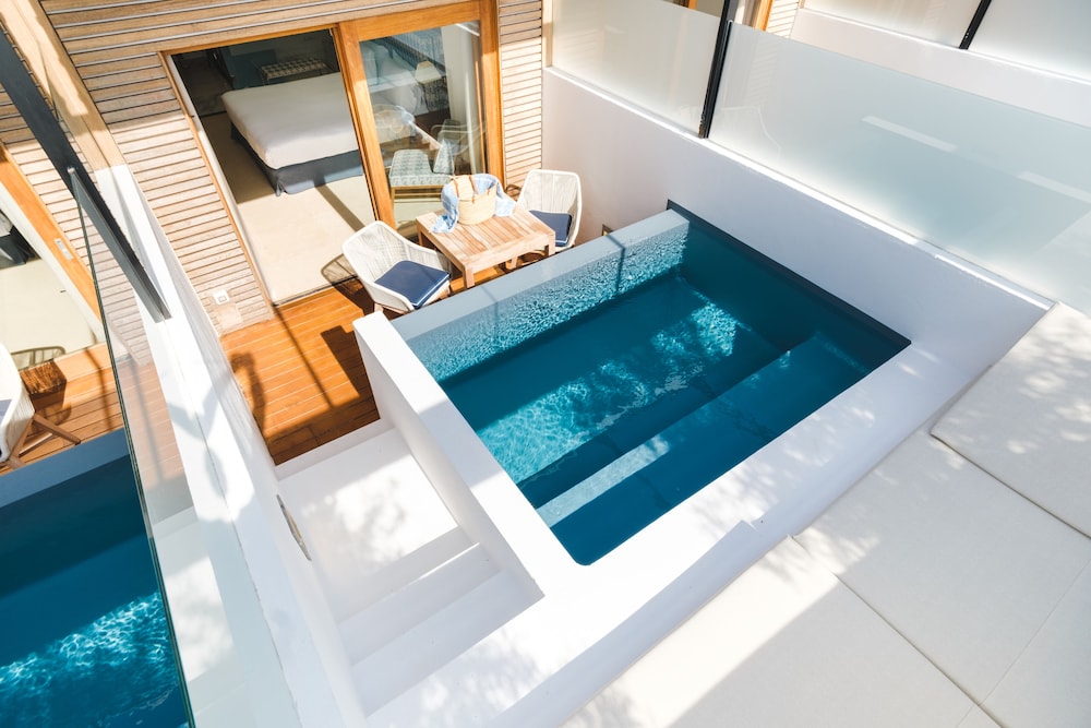 Deluxe Double Room, Private Pool - Photo 2