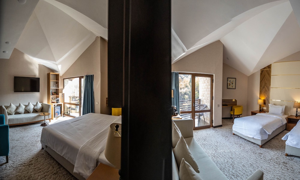 Family Double Or Twin Room photo 3