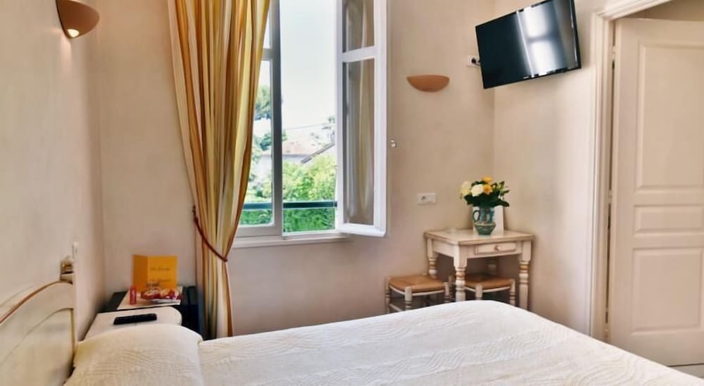 Standard Room, 1 Double Bed (Small) - Photo 3