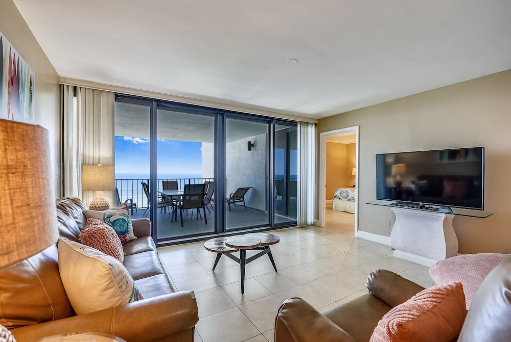 Condo, 2 Bedrooms, Balcony, Ocean View (1206)