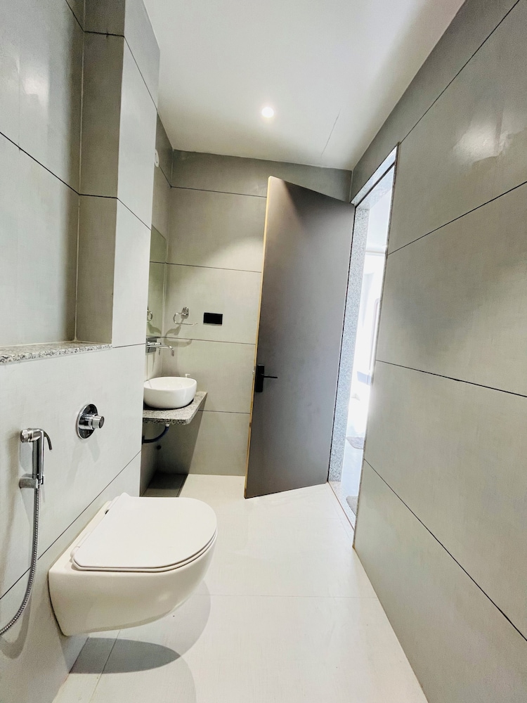Luxury Double Room, City View