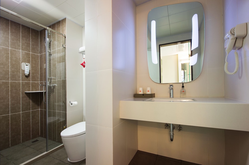 Basic Double Room, 1 Double Bed photo 1