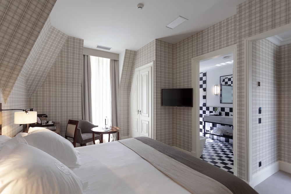 Deluxe Double Room - Photo 1