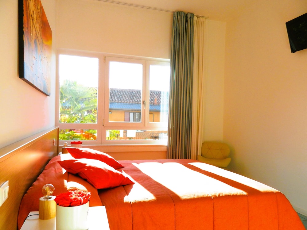 Double or Twin Room photo 1