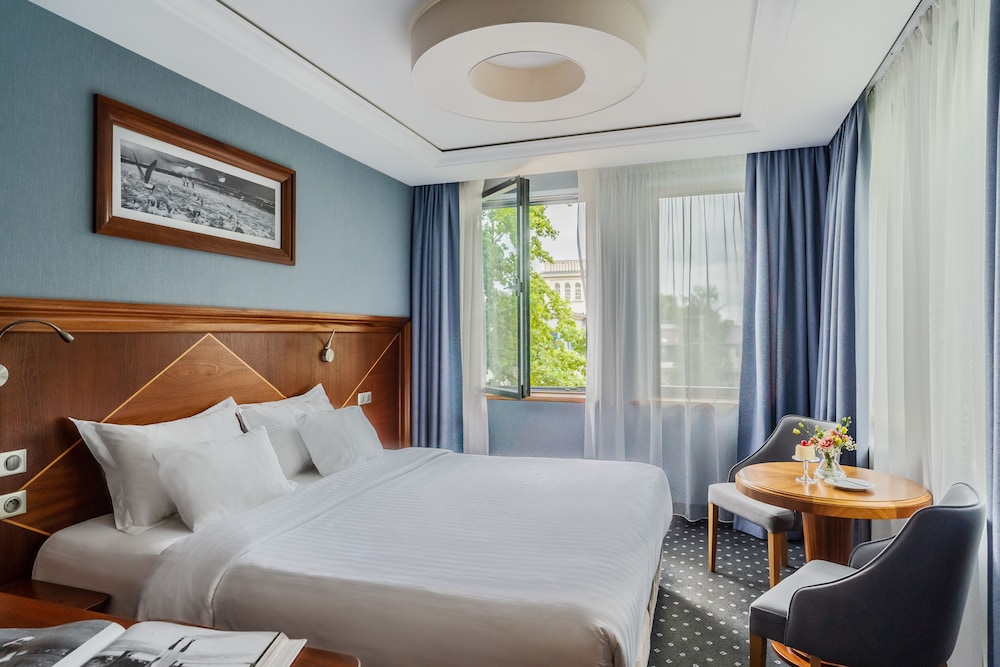 Premium Double Room - Photo 3