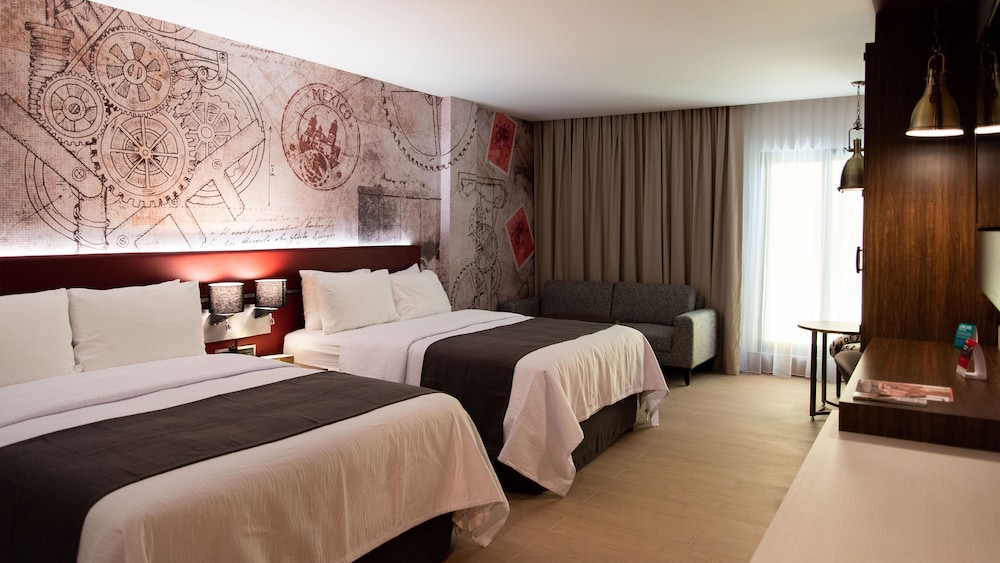 Standard Room, 2 Queen Beds (Minifridge) - Photo 6