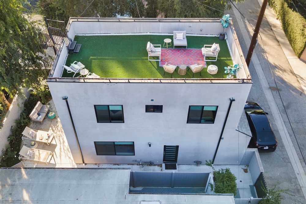 House (3 Bedrooms) photo 2