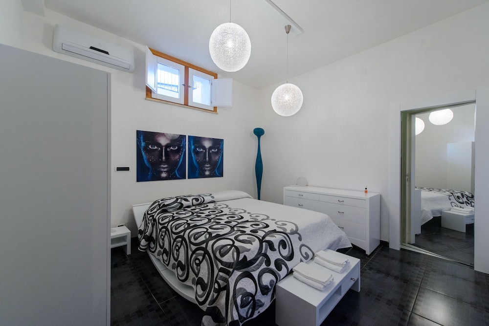 Basic Double Room (White Room)