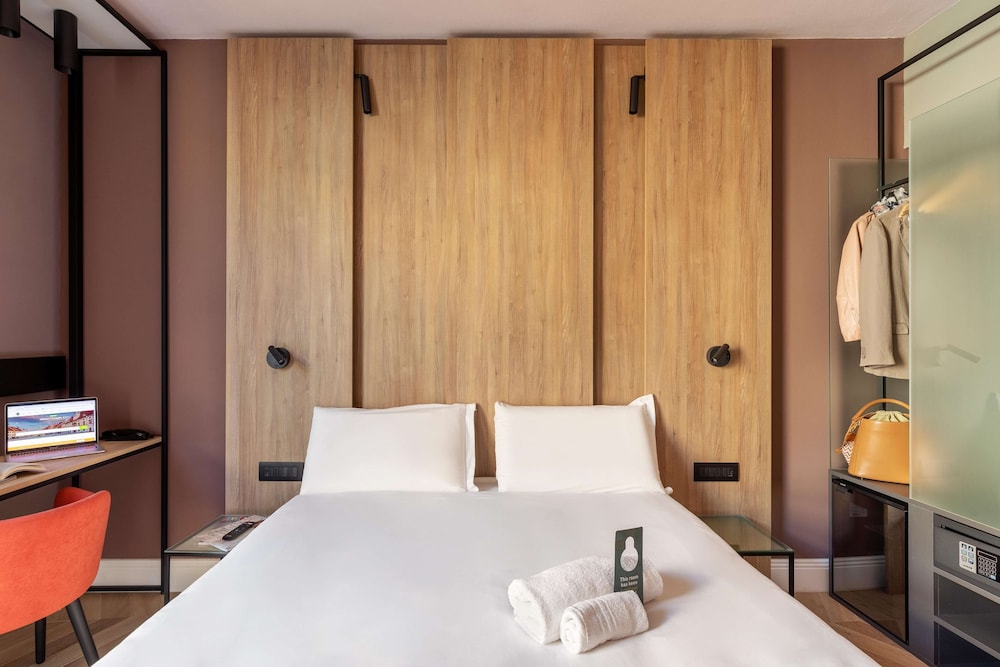 Superior Double Room, Non Smoking - Photo 6
