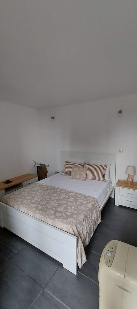 Apartment, Quadruple photo 1