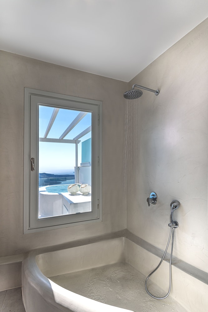 Opal Suite - Photo 2