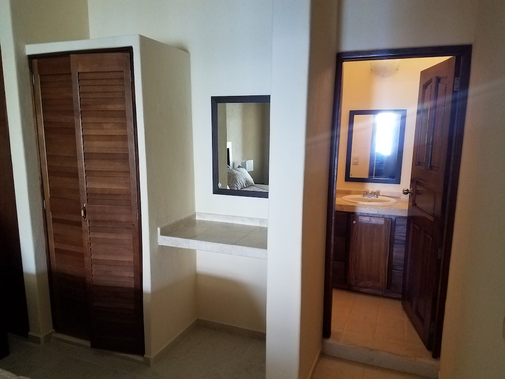 Standard Condo, 1 King Bed with Sofa bed, Kitchen, Ocean View photo 1