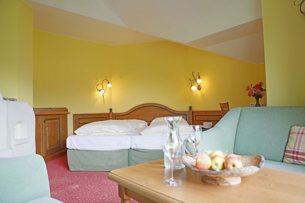 Traditional Suite photo 1