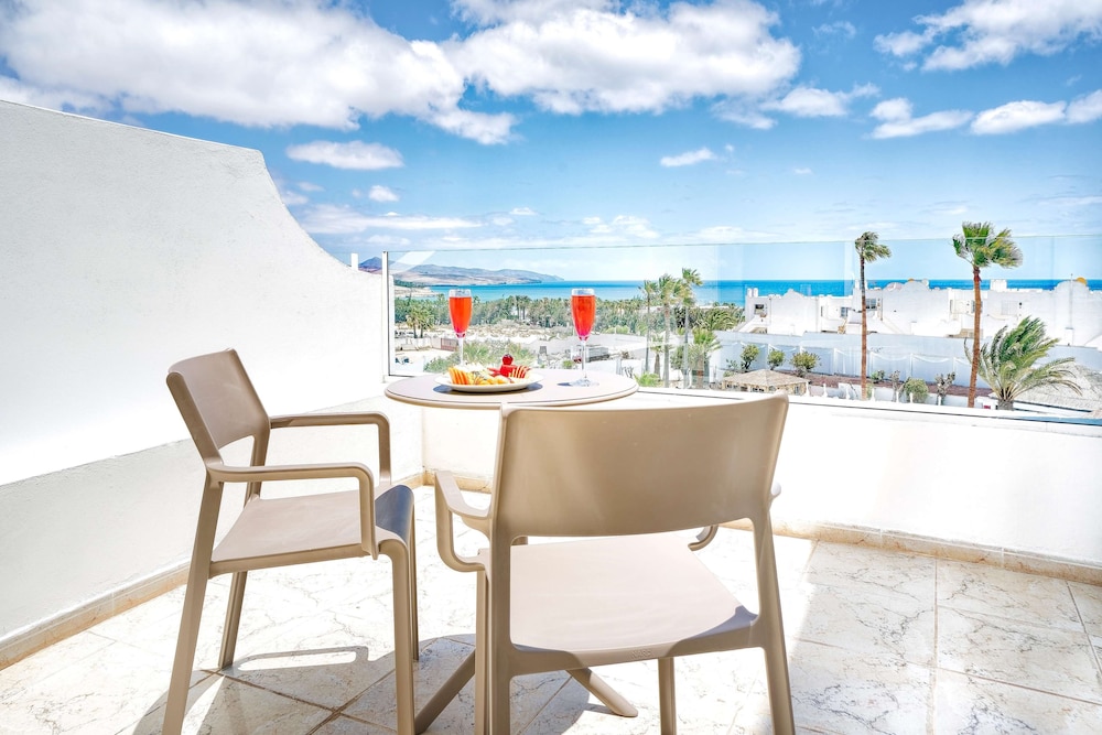 Junior Suite, 2 Twin Beds, Sea View (Junior Suite, 2 Adults) photo 2