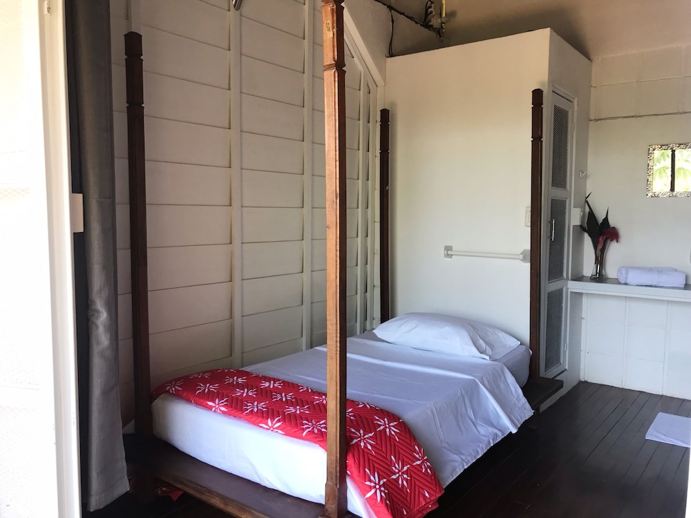 Deluxe Room, Multiple Beds, Non Smoking, Ocean View photo 2