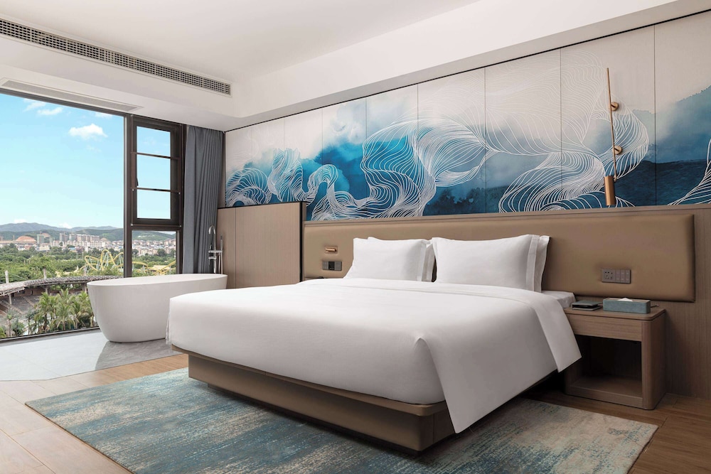 Suite, 1 King Bed, Non Smoking (Selected)