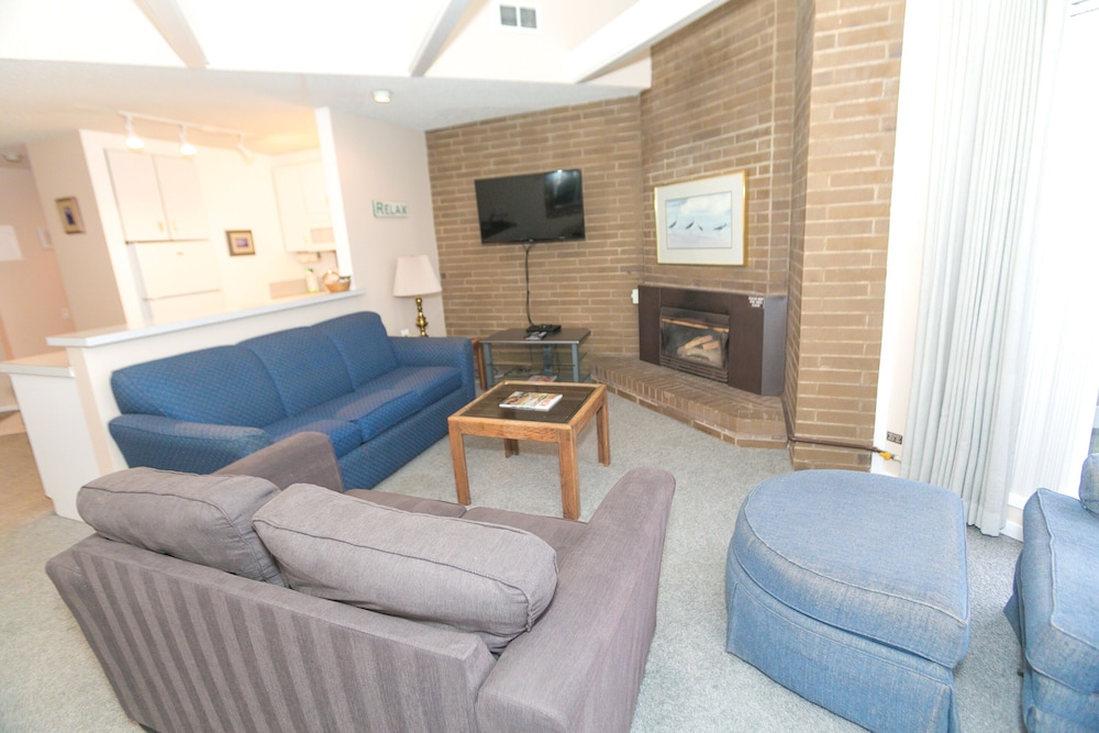 Premium Room, 1 King Bed with Sofa bed, Kitchen, Ocean View (Premium One Bedroom Deluxe Unit-Room) - Photo 11