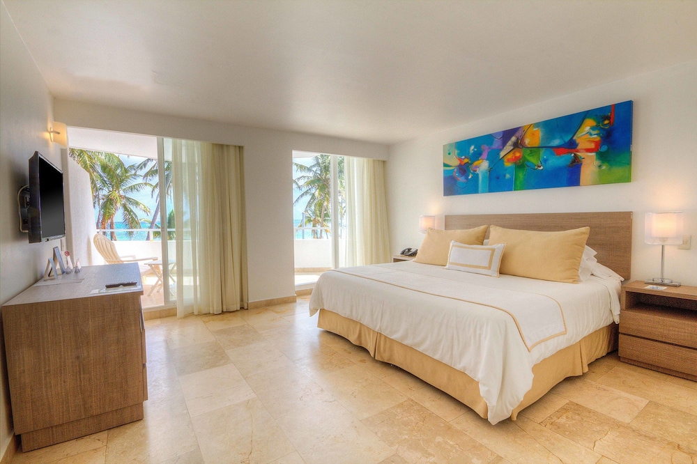 Superior Room, Sea View - Photo 1