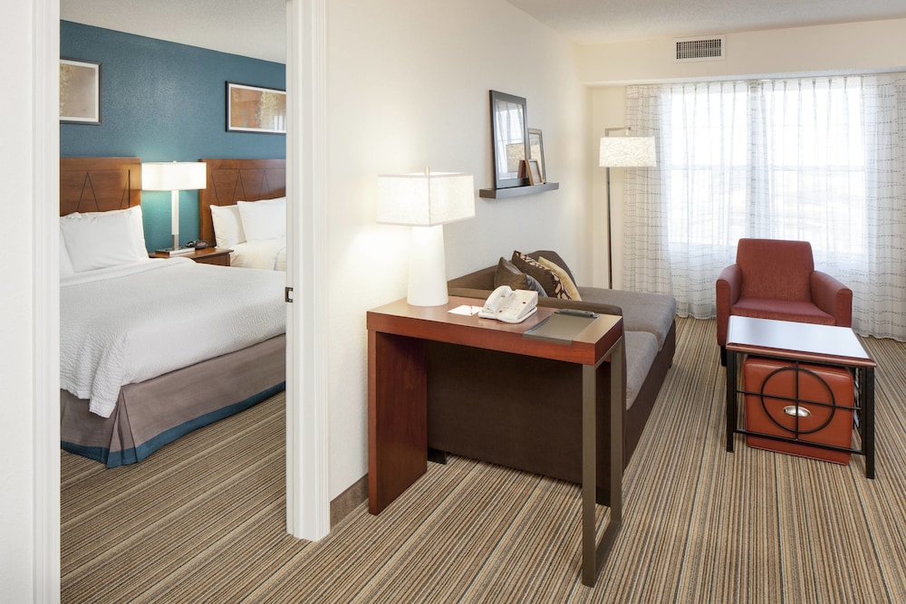 Suite, 1 Bedroom - Photo 6