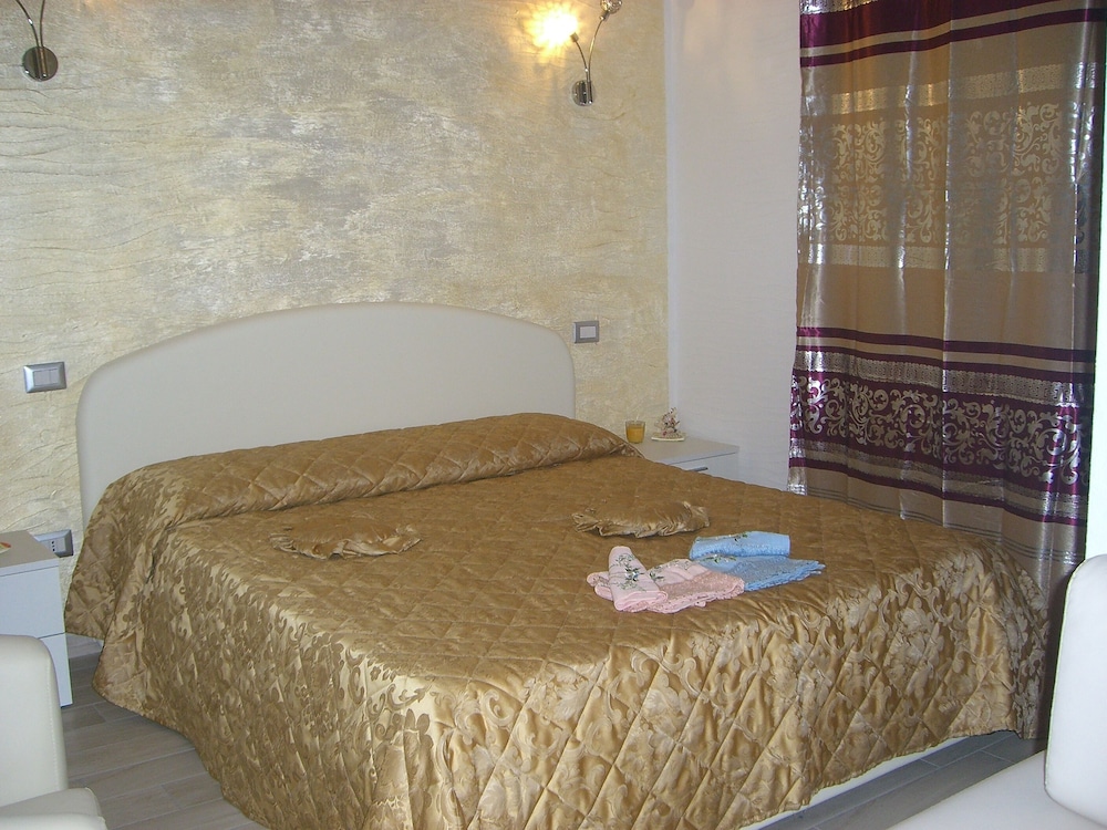 Habitación en Habitación de Invitados - S'olivariu Village Affittacamere - Junior Suite Terrace, Foto 10