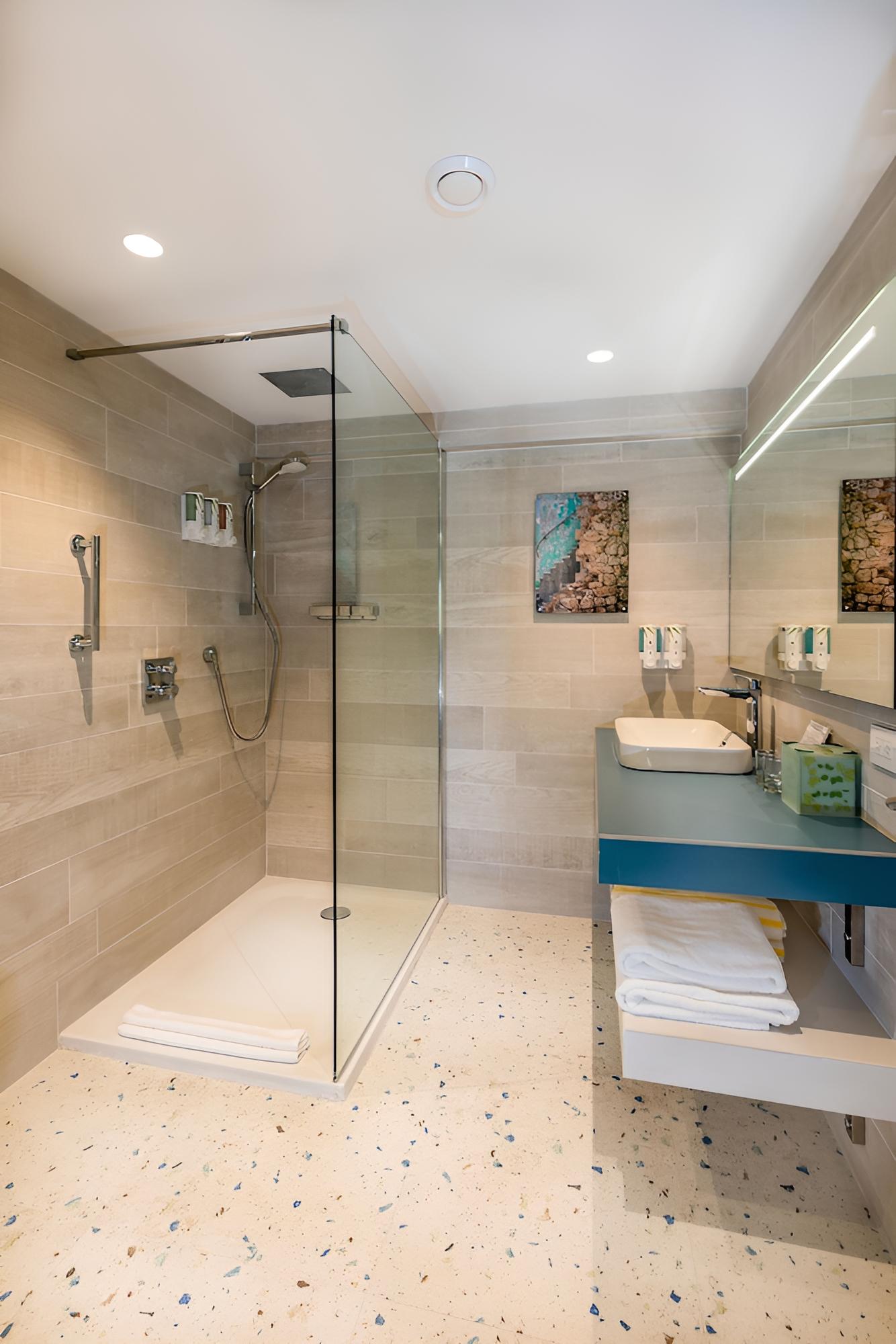 Penthouse Suite - Photo 5