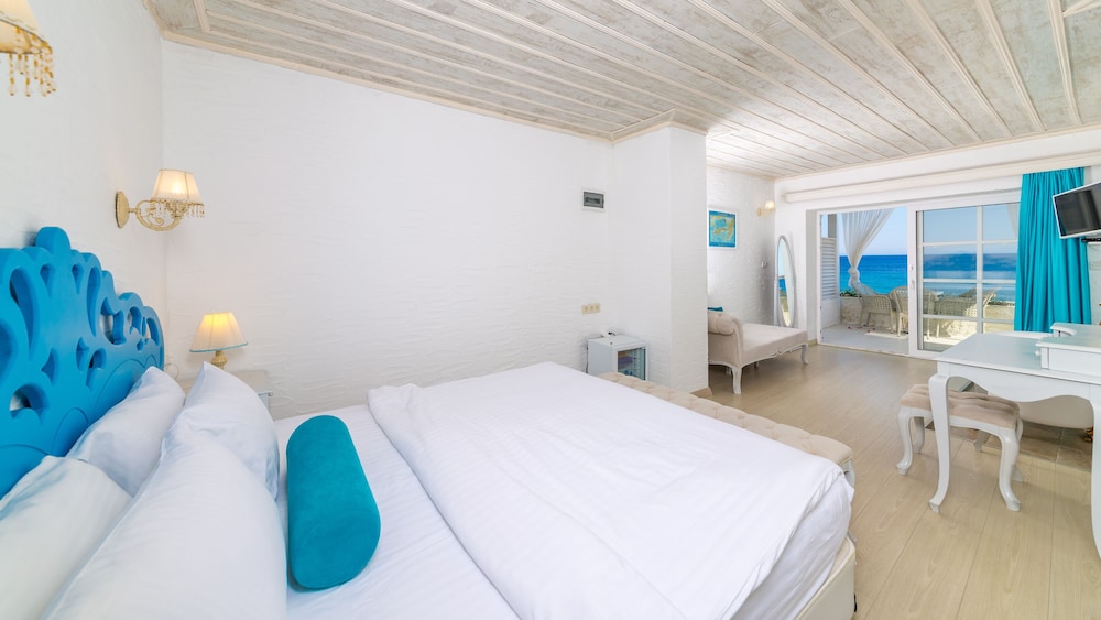 Honey & Almond Double Room Sea View photo 1