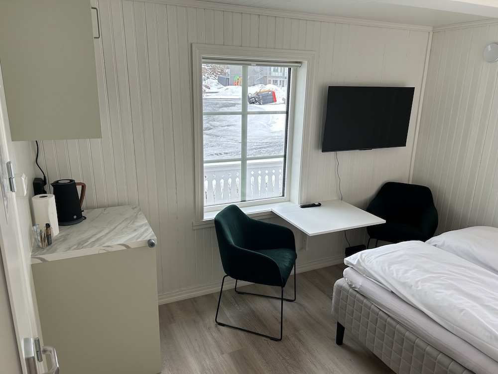 Comfort Double Room, Private Bathroom, Courtyard View photo 3