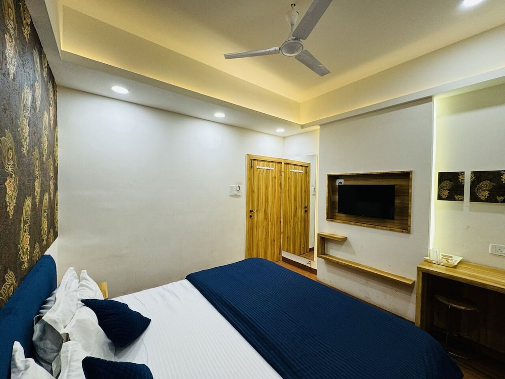 Deluxe Double Room photo 3