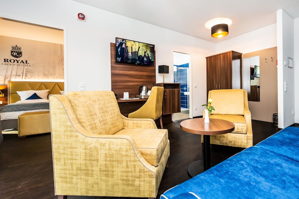 Comfort Room, 1 Double Bed with Sofa bed, Balcony (with Sofabed) - Photo 8