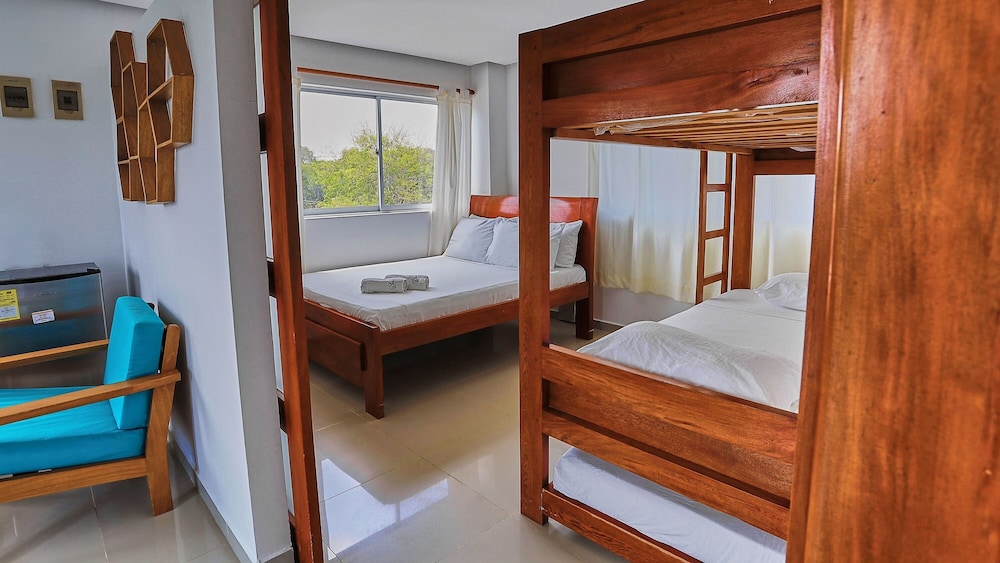 Family Suite - Photo 10