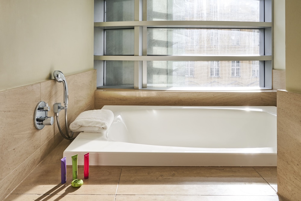 Double Room with Jacuzzi