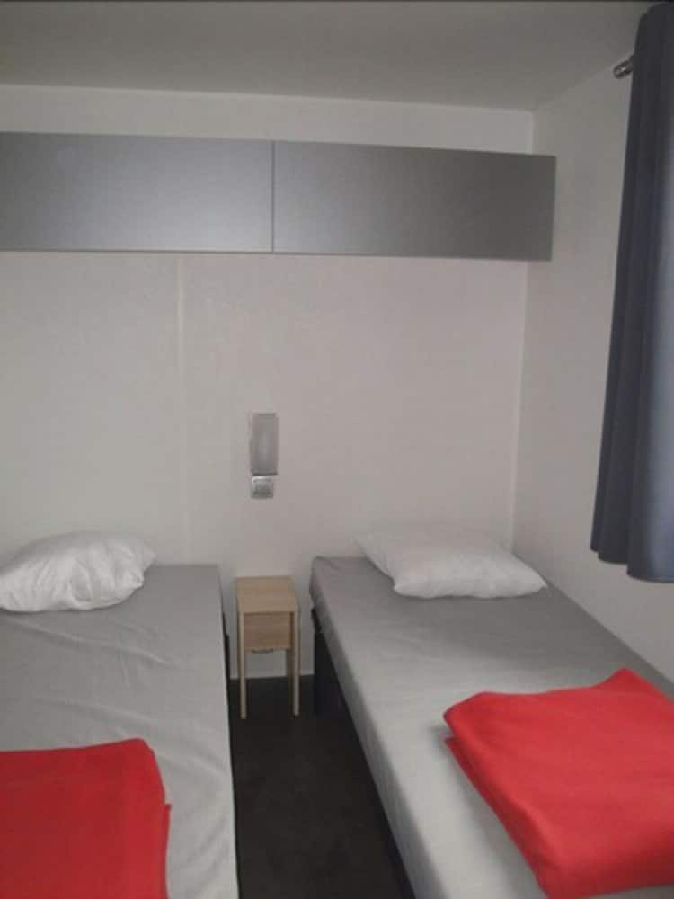 Mobile Home (Prestige) photo 1
