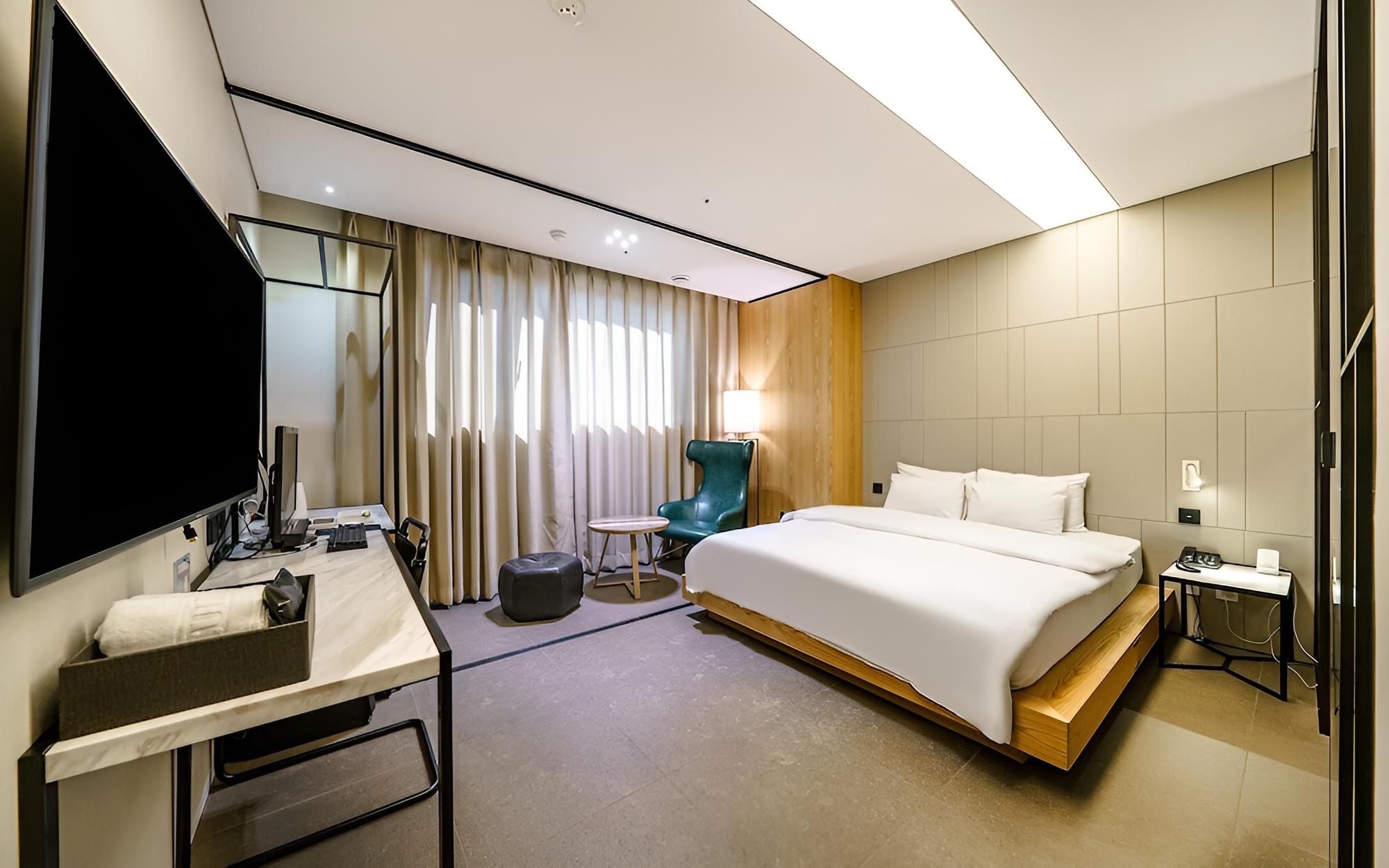 Room (Premium (55 inches + air purifier)) - Photo 4