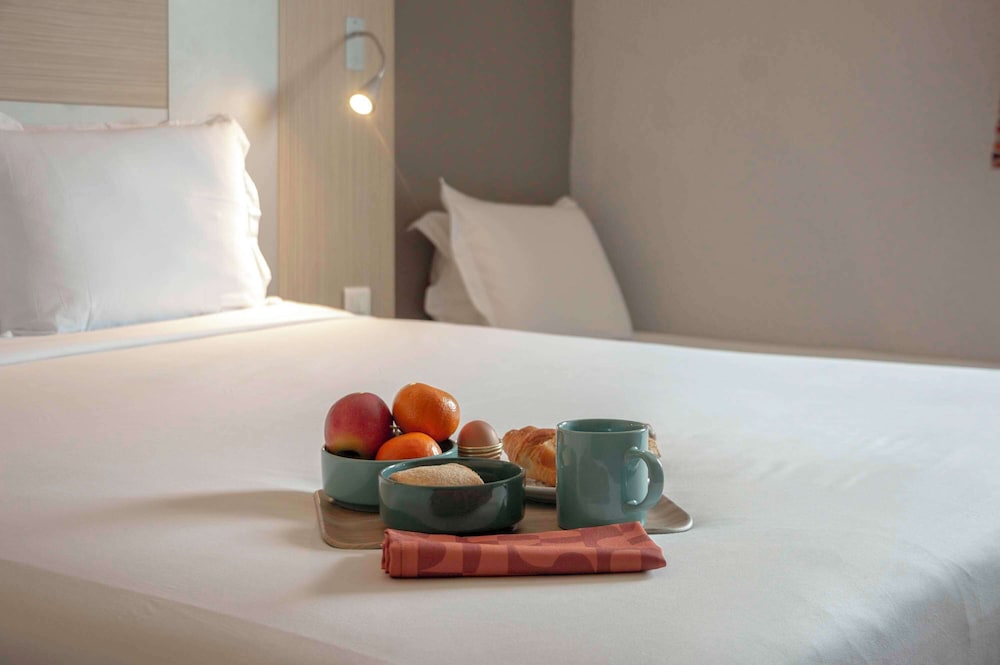Standard Room, 1 Double Bed - Photo 3